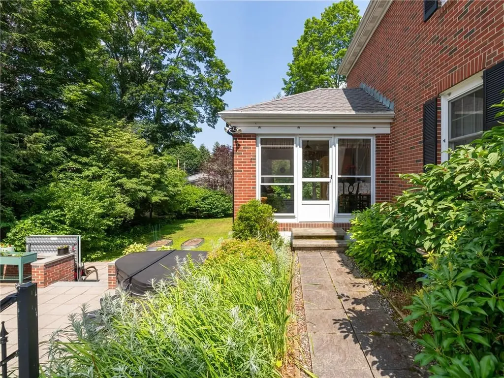 173 Gaskill Street Woonsocket RI 02895