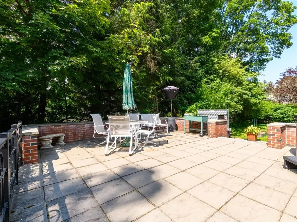 173 Gaskill Street Woonsocket RI 02895