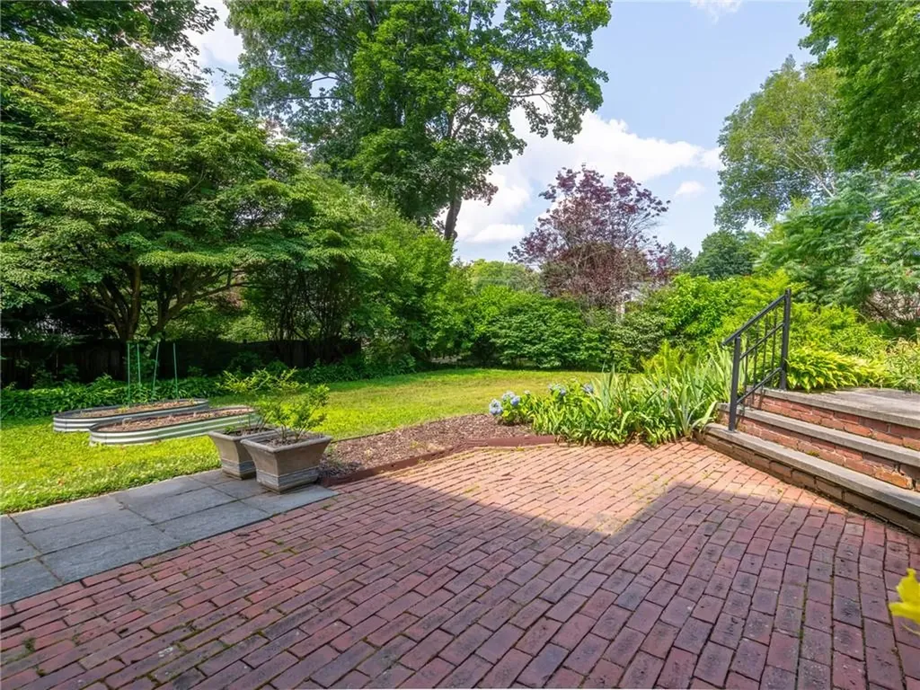 173 Gaskill Street Woonsocket RI 02895