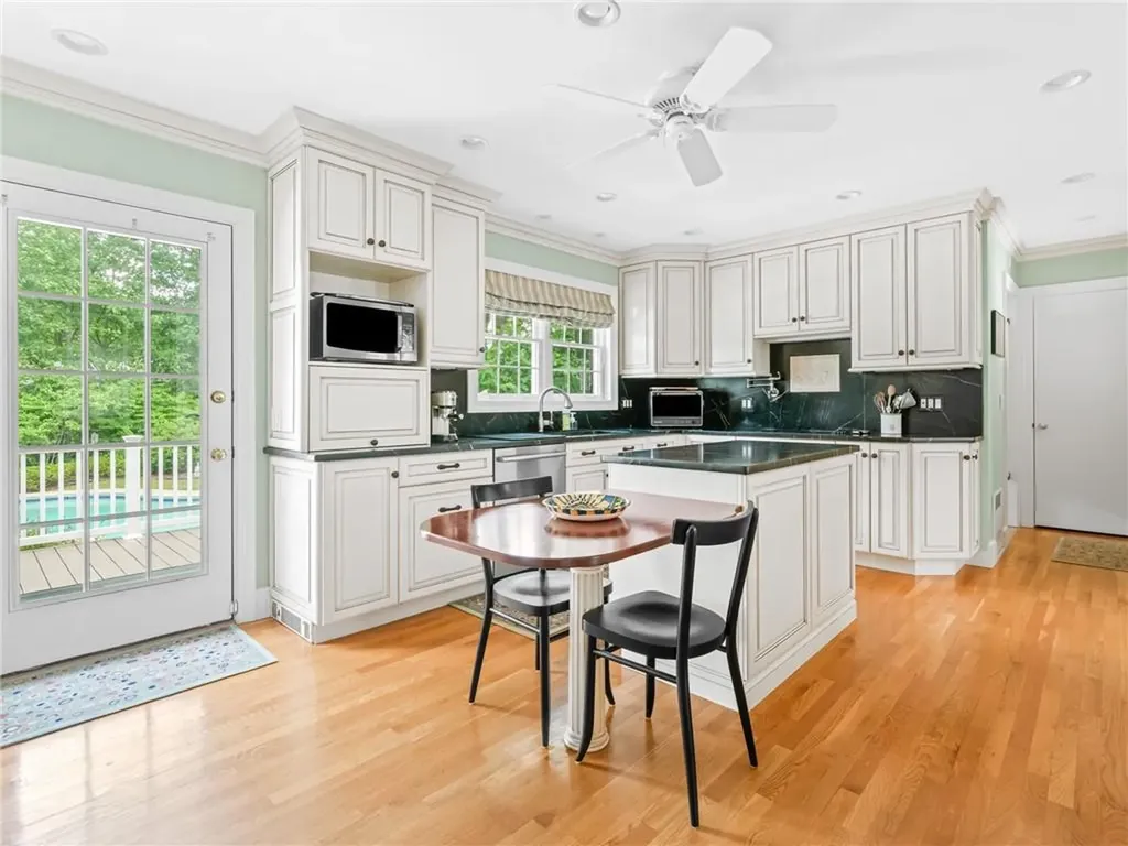 173 Gaskill Street Woonsocket RI 02895