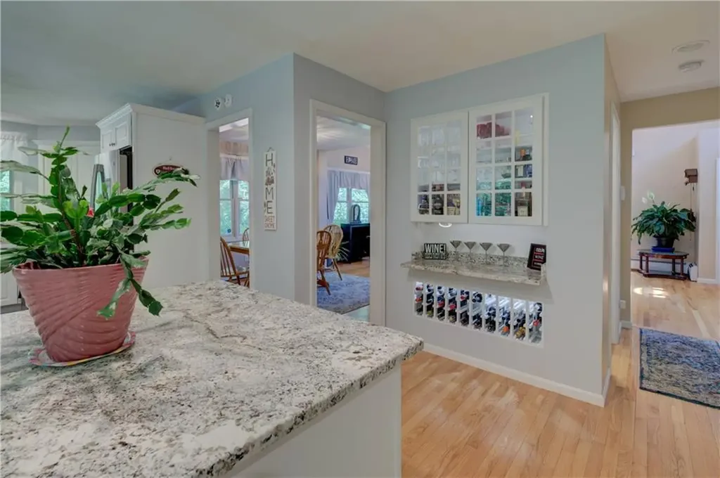 84 Bakewell Court Cranston RI 02921