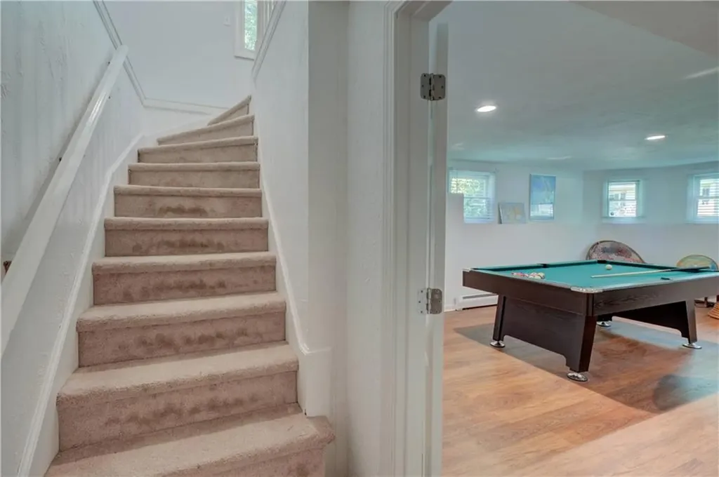 84 Bakewell Court Cranston RI 02921