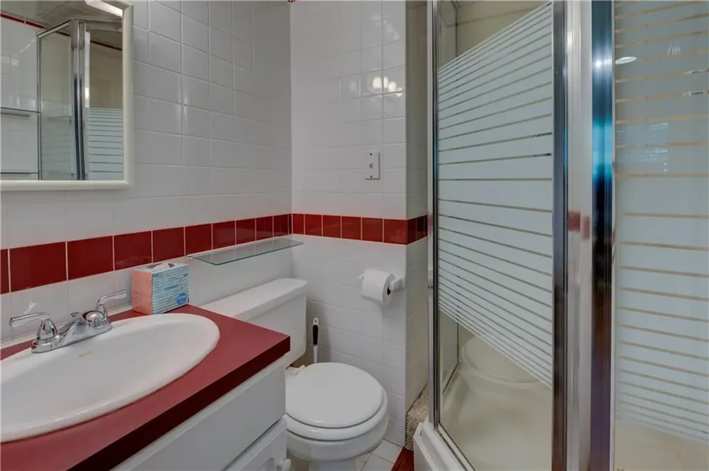 84 Bakewell Court Cranston RI 02921