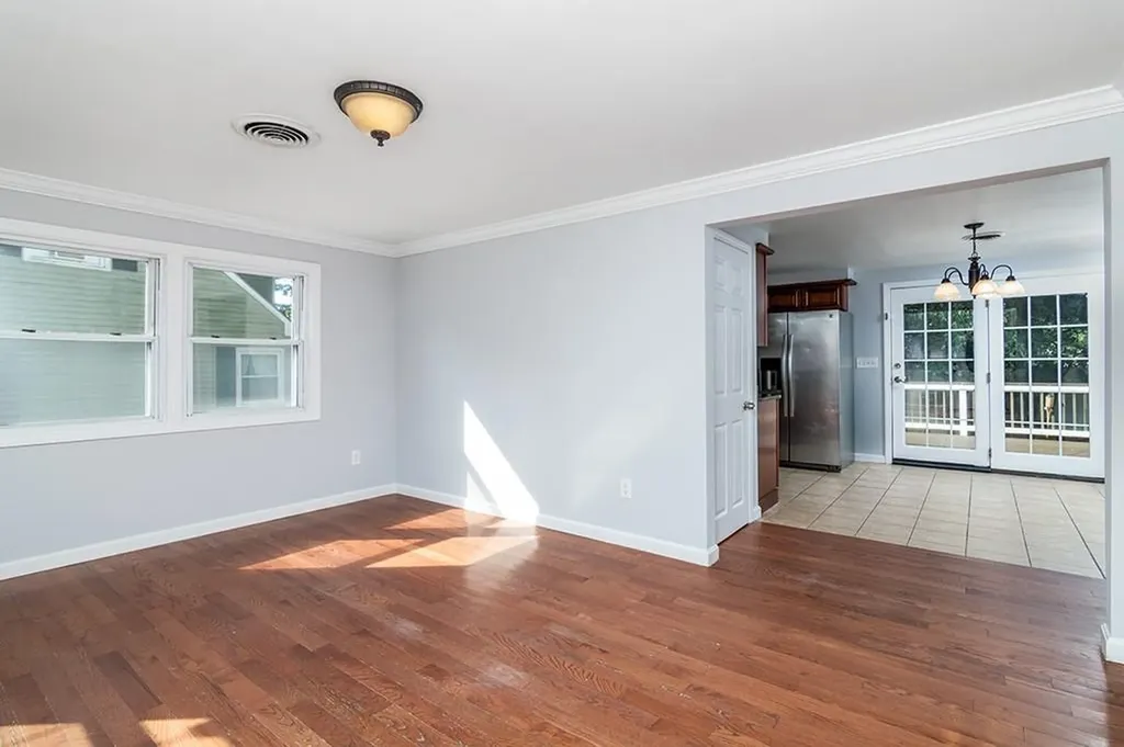 136 Davis Avenue Cranston RI 02910
