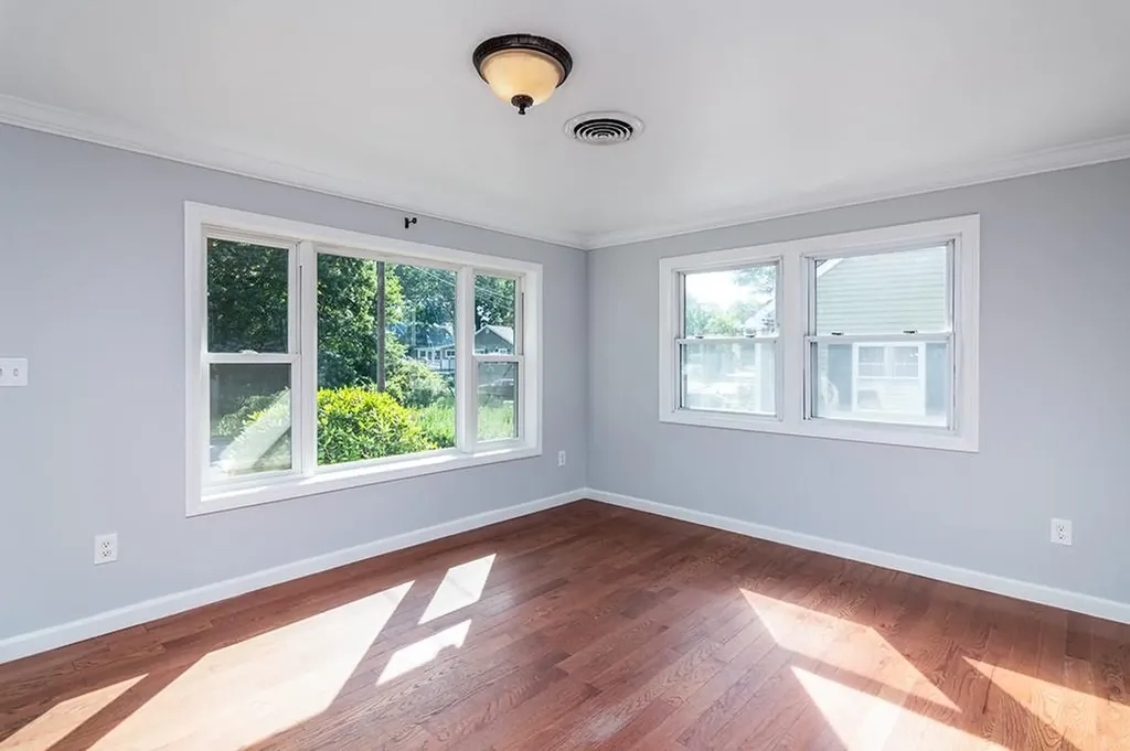 136 Davis Avenue Cranston RI 02910