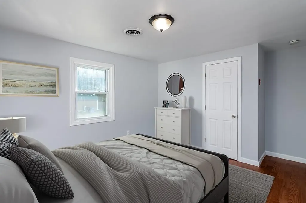 136 Davis Avenue Cranston RI 02910