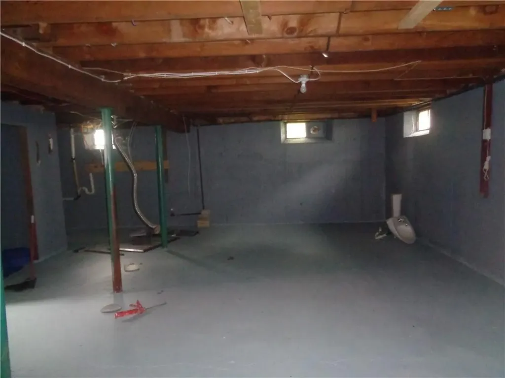18 Dickinson Avenue North Providence RI 02904