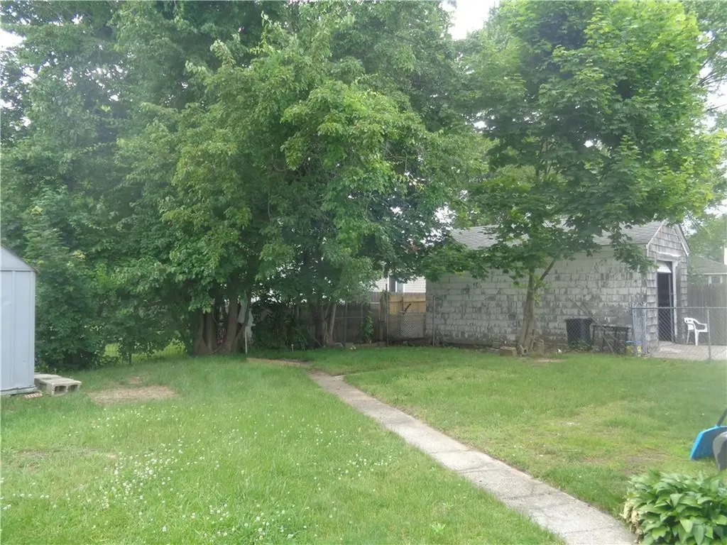 18 Dickinson Avenue North Providence RI 02904