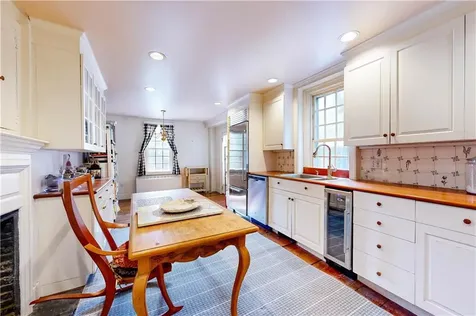 40 North Court Street Providence RI 02903