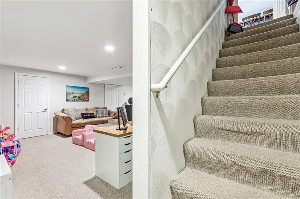 121 Greenbush Road Warwick RI 02818