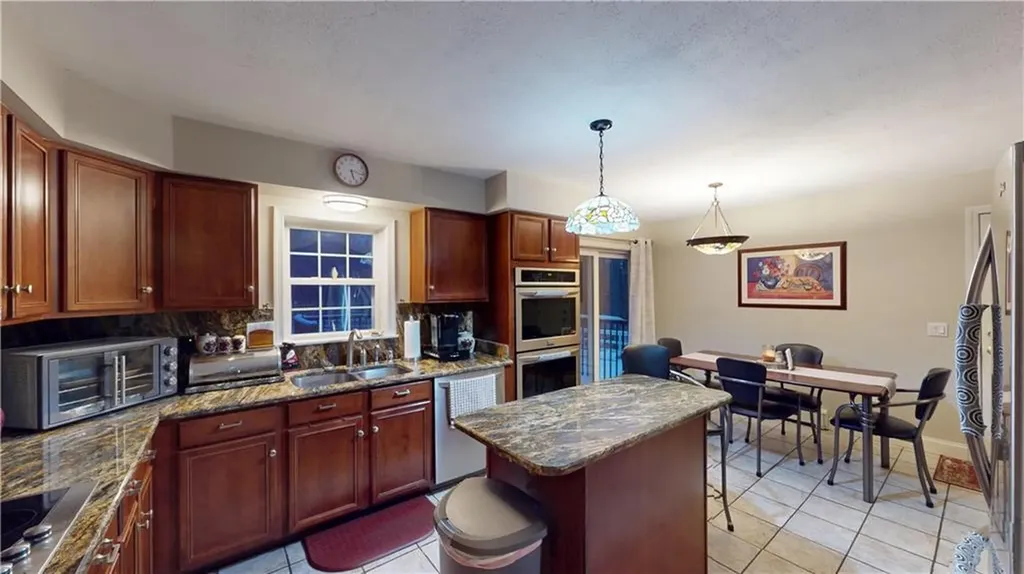 4 Tray Hollow Road Foster RI 02825