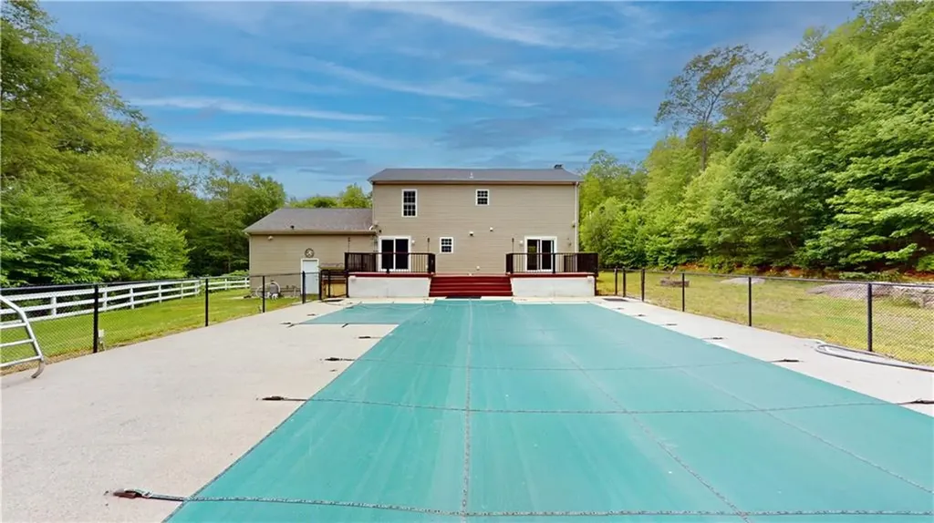 4 Tray Hollow Road Foster RI 02825