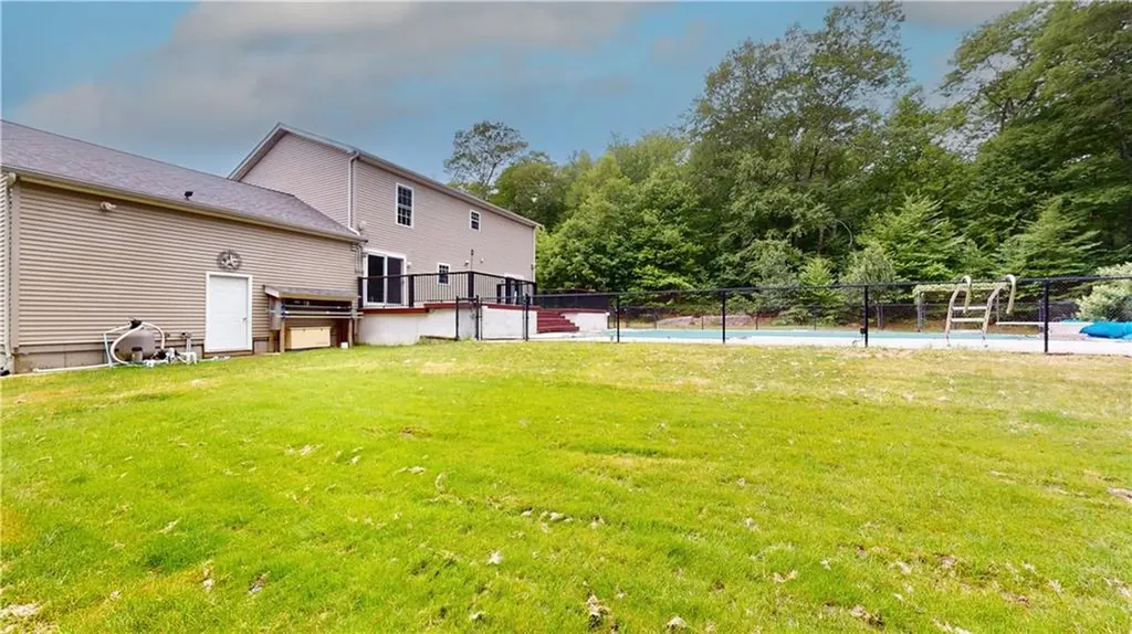 4 Tray Hollow Road Foster RI 02825