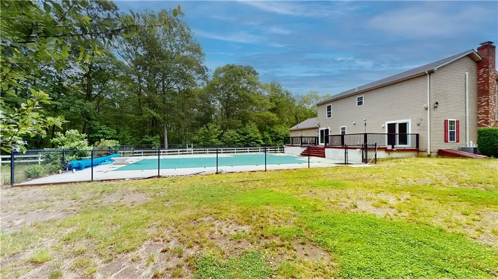 4 Tray Hollow Road Foster RI 02825