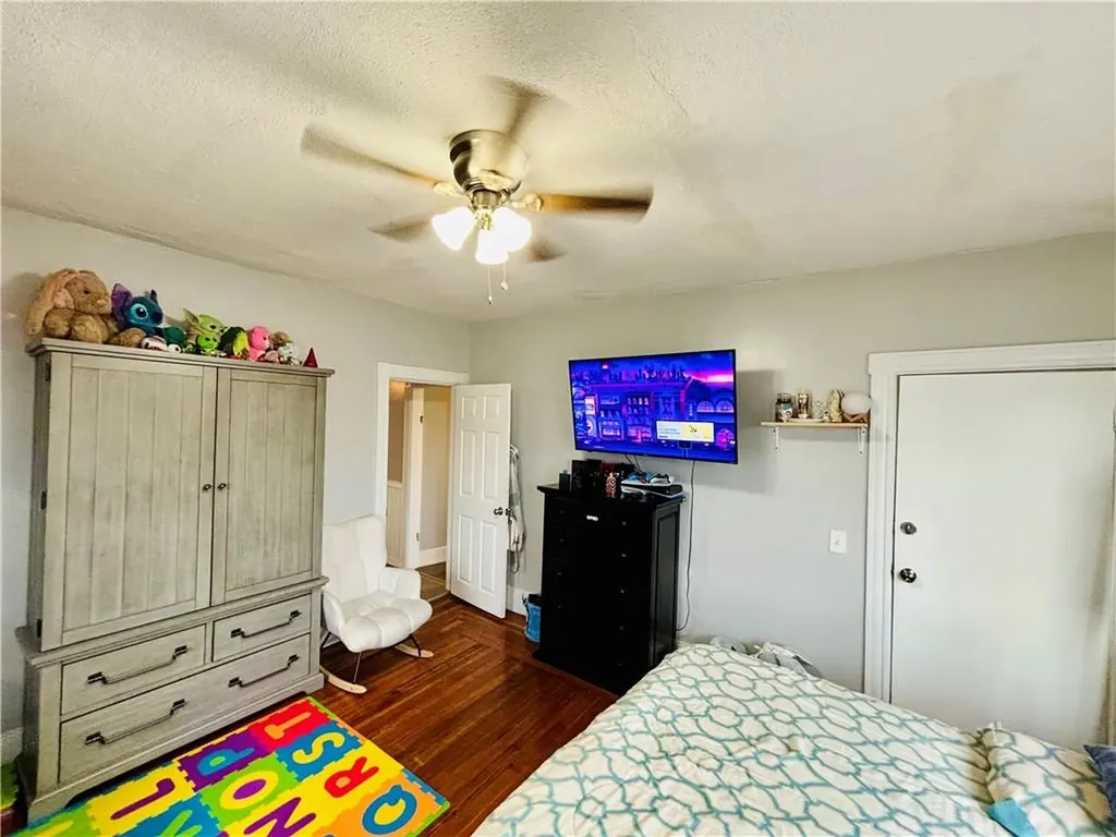 86 Webster Street Pawtucket RI 02861