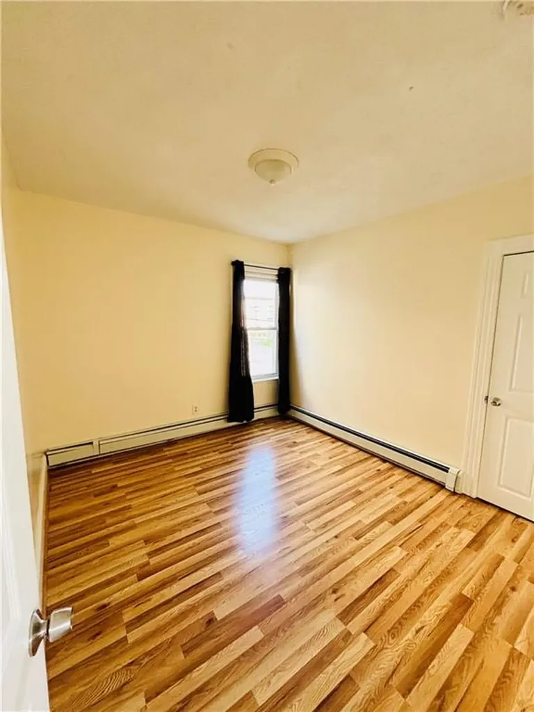 86 Webster Street Pawtucket RI 02861