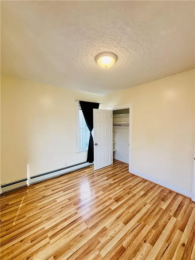 86 Webster Street Pawtucket RI 02861