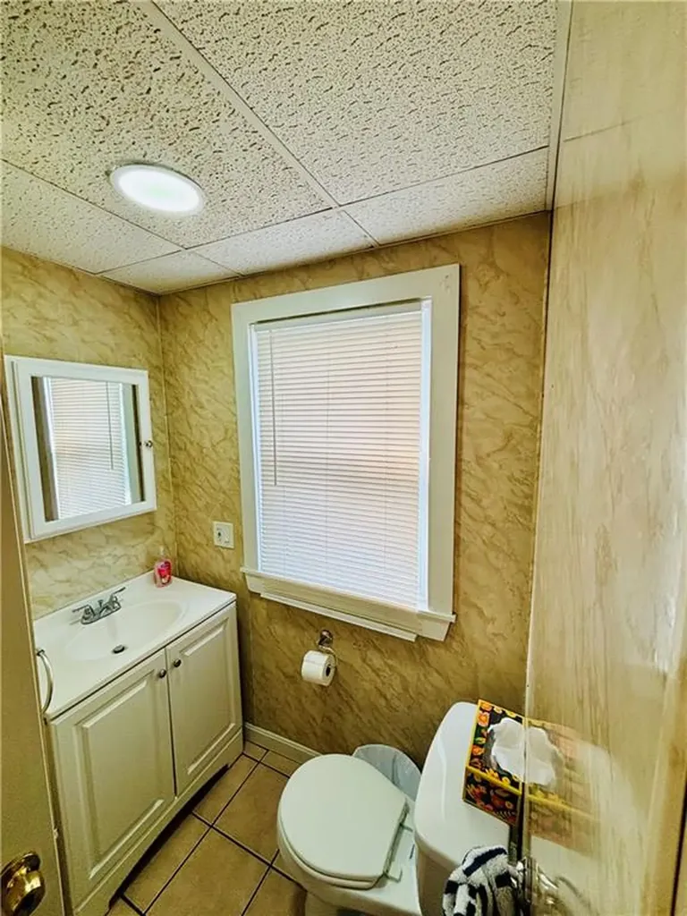 86 Webster Street Pawtucket RI 02861