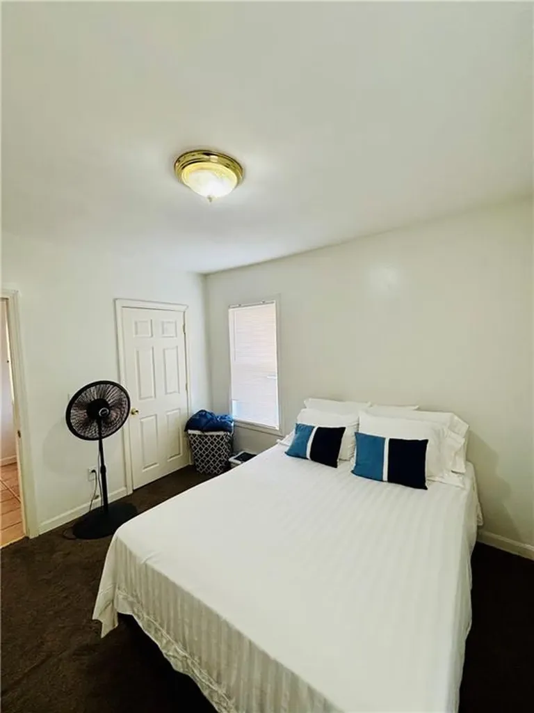 86 Webster Street Pawtucket RI 02861