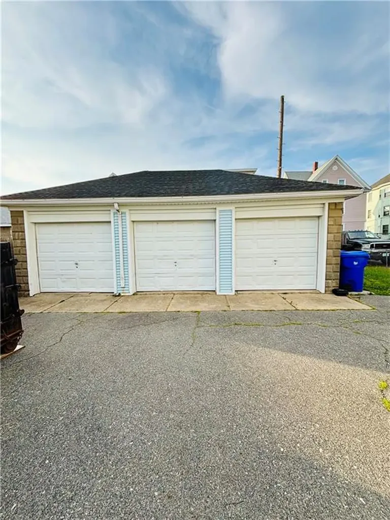 86 Webster Street Pawtucket RI 02861
