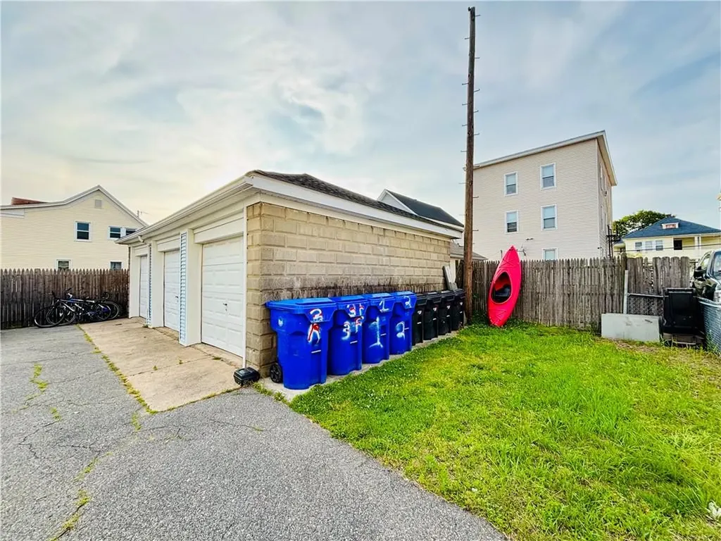 86 Webster Street Pawtucket RI 02861