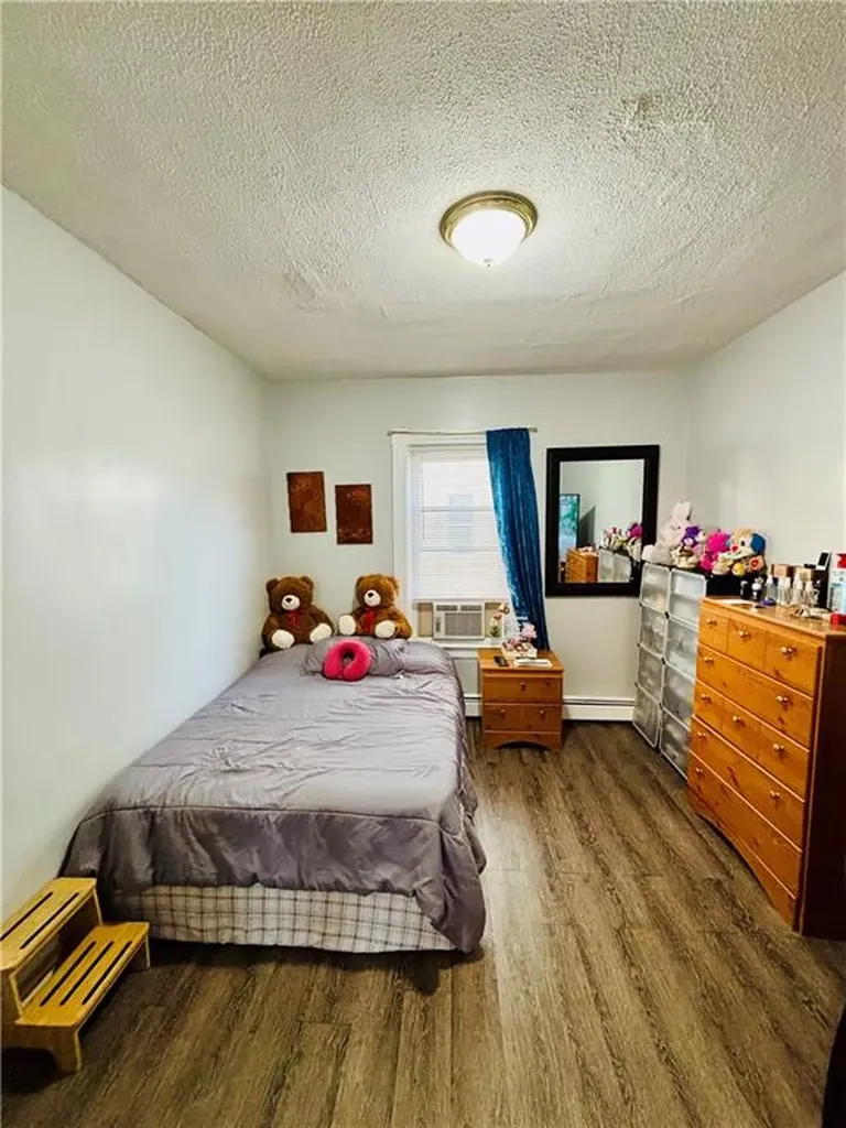86 Webster Street Pawtucket RI 02861