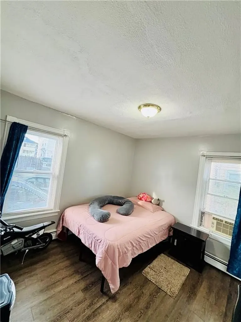 86 Webster Street Pawtucket RI 02861