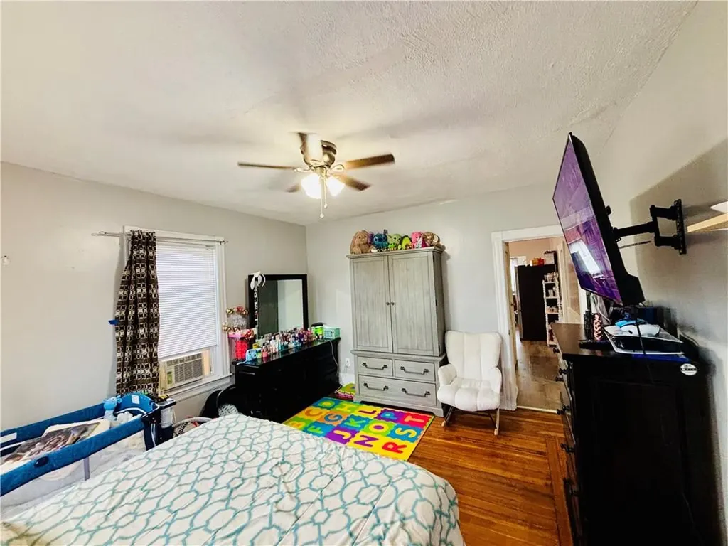 86 Webster Street Pawtucket RI 02861