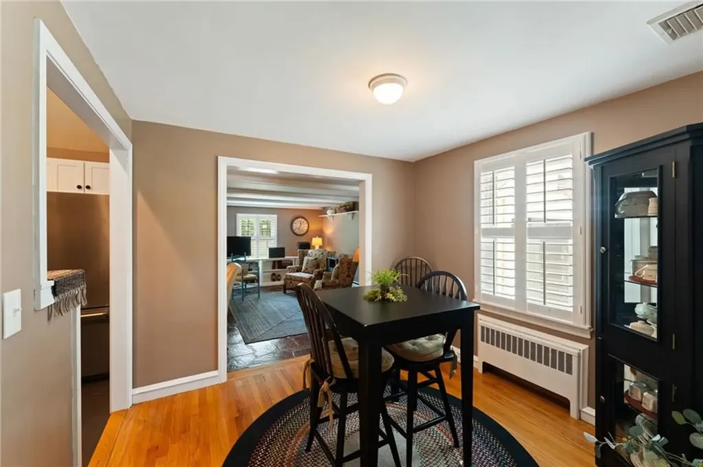 320 Miantonomo Drive Warwick RI 02888