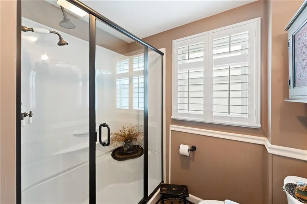 320 Miantonomo Drive Warwick RI 02888