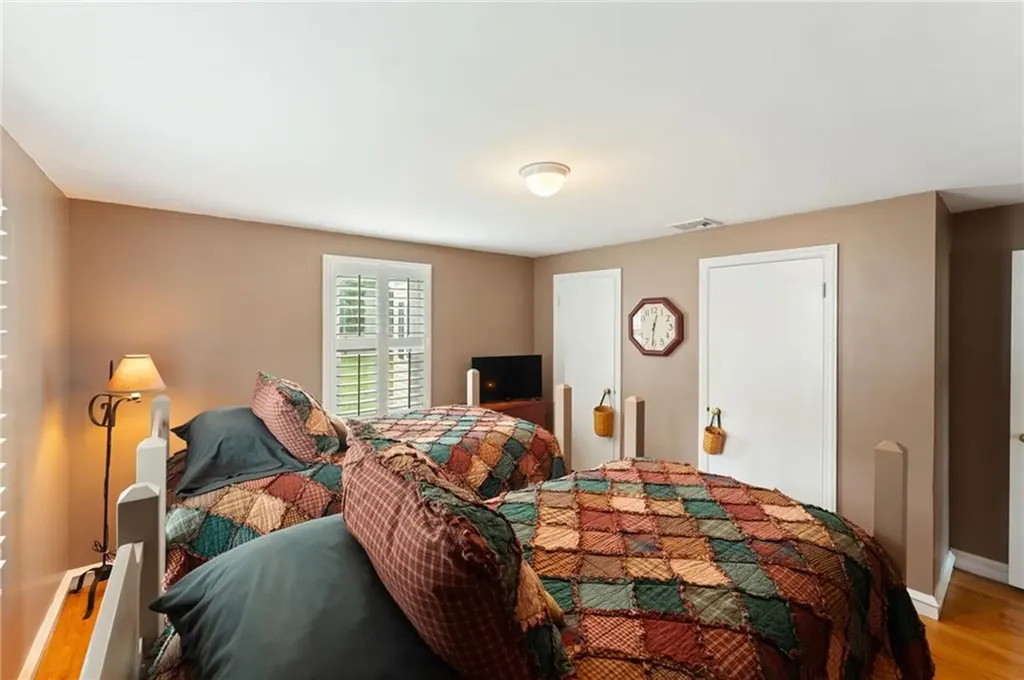 320 Miantonomo Drive Warwick RI 02888