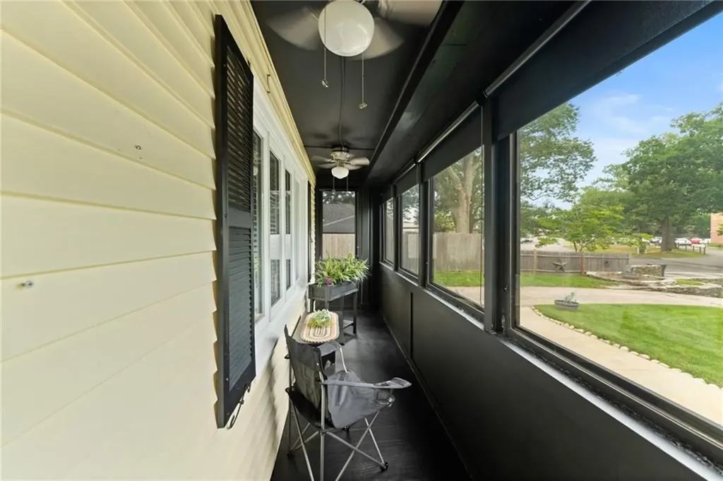 320 Miantonomo Drive Warwick RI 02888
