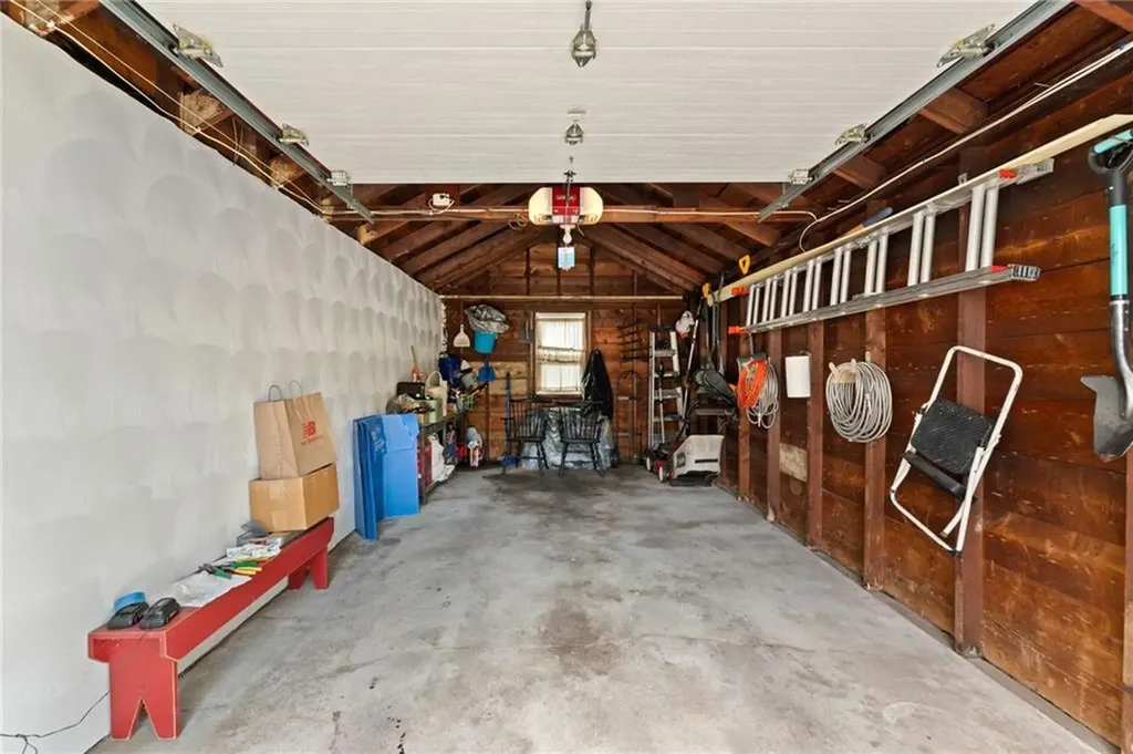 320 Miantonomo Drive Warwick RI 02888