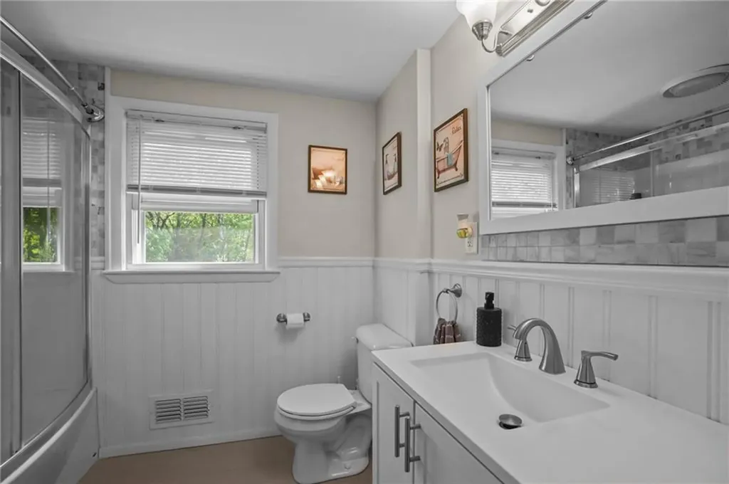 121 Ingersoll Avenue Warwick RI 02886