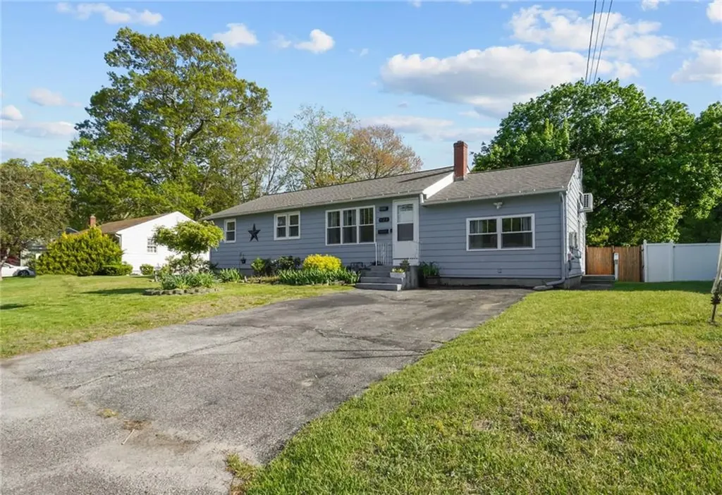 121 Ingersoll Avenue Warwick RI 02886