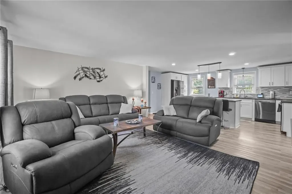 121 Ingersoll Avenue Warwick RI 02886