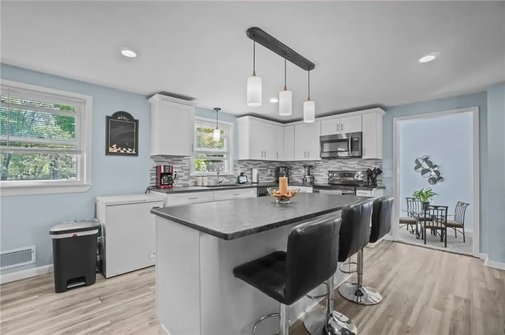 121 Ingersoll Avenue Warwick RI 02886