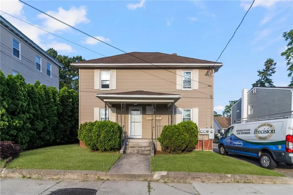 598 Laurel Hill Avenue Cranston RI 02920