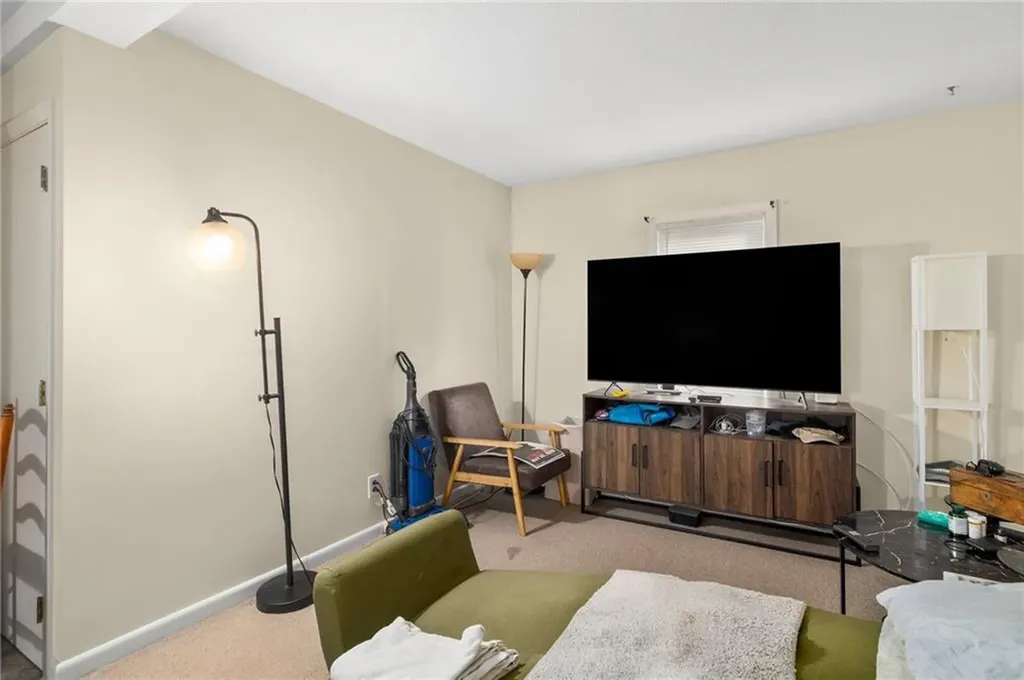 598 Laurel Hill Avenue Cranston RI 02920