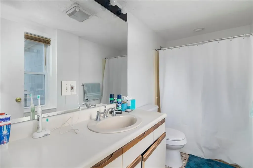 598 Laurel Hill Avenue Cranston RI 02920
