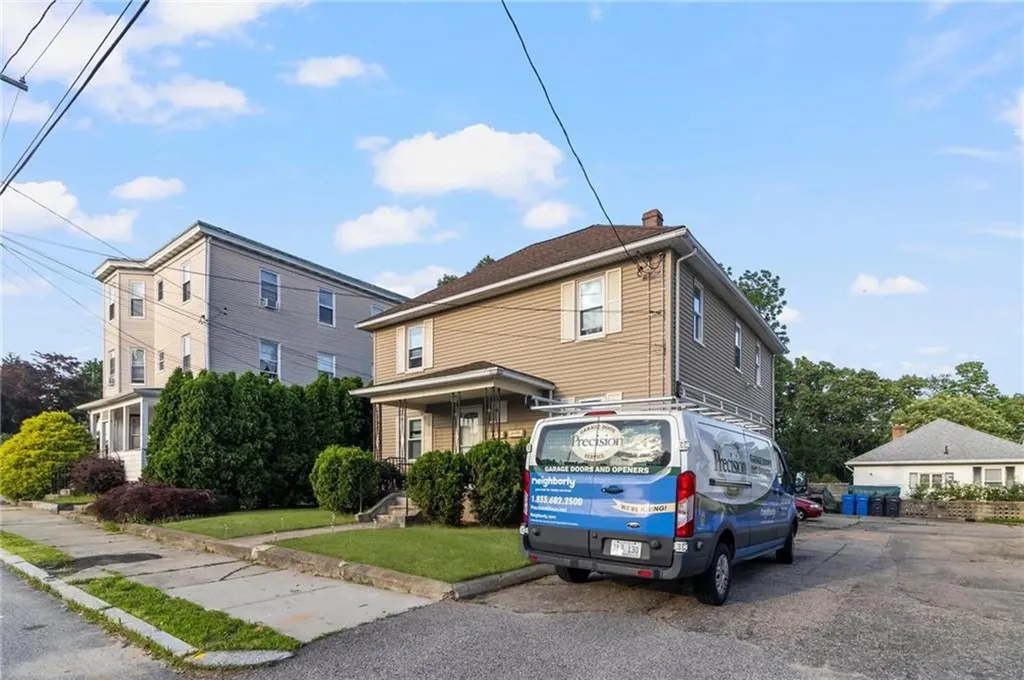 598 Laurel Hill Avenue Cranston RI 02920