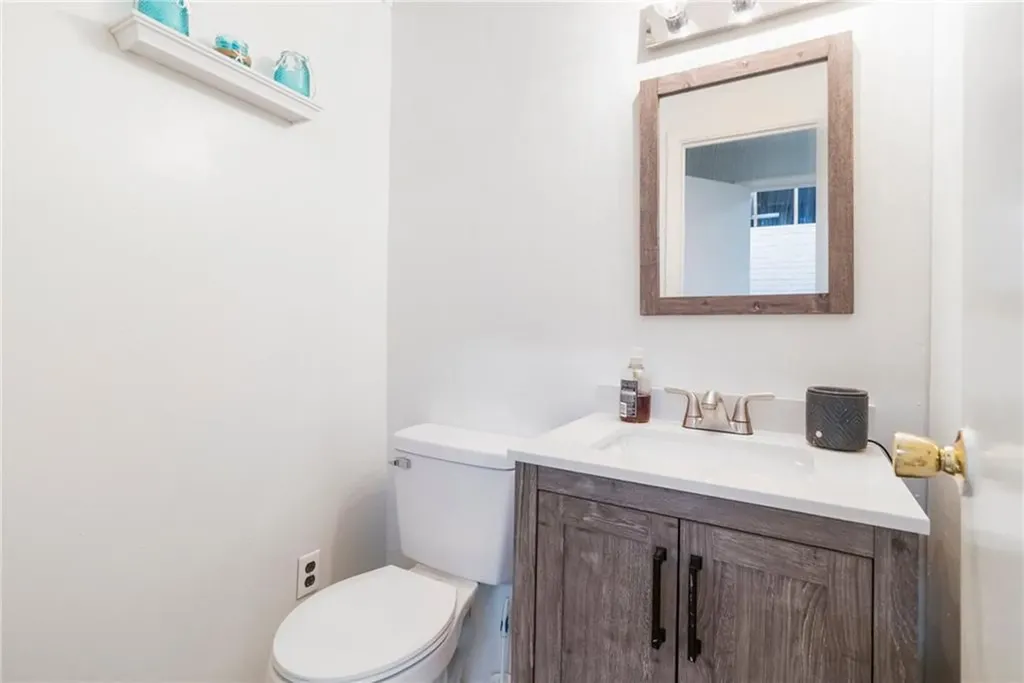 598 Laurel Hill Avenue Cranston RI 02920