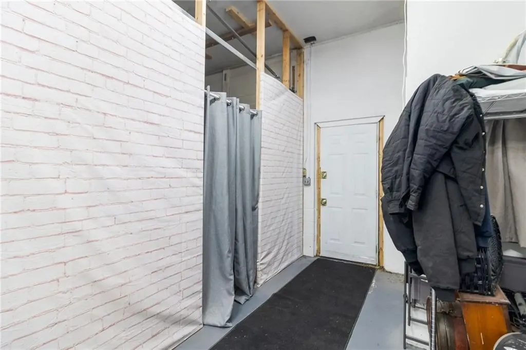 598 Laurel Hill Avenue Cranston RI 02920