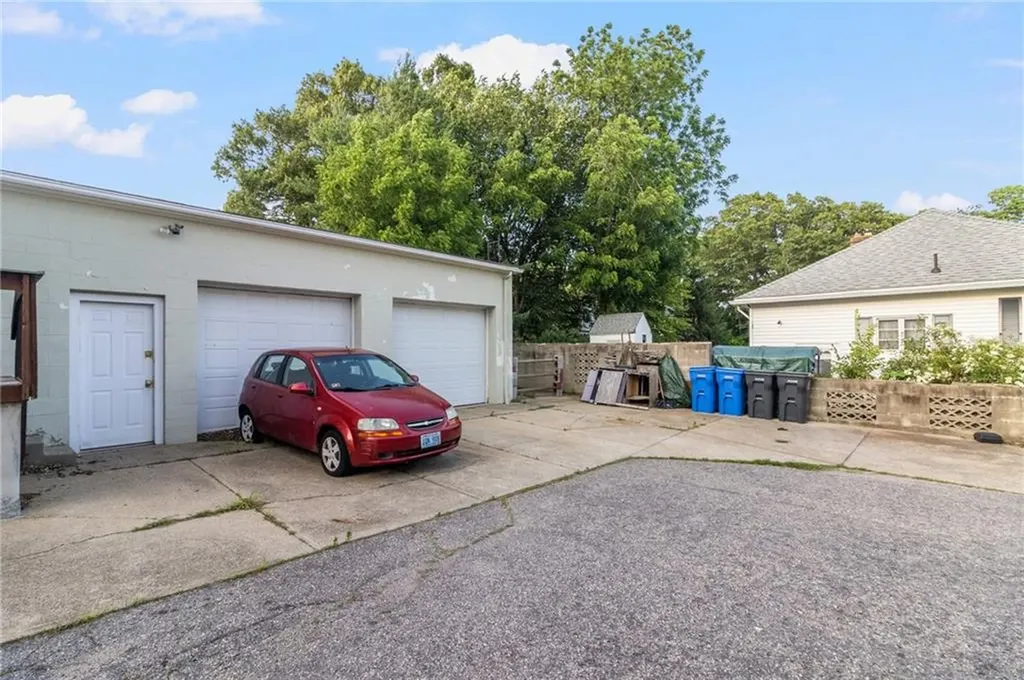 598 Laurel Hill Avenue Cranston RI 02920
