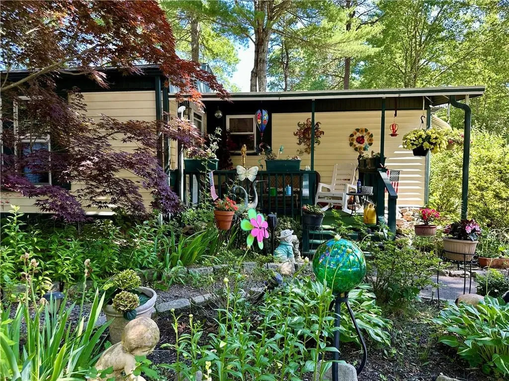 4 Leisure Way Coventry RI 02816