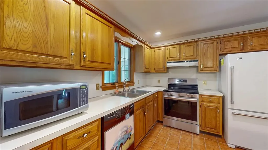 5 Jana Road Westerly RI 02891