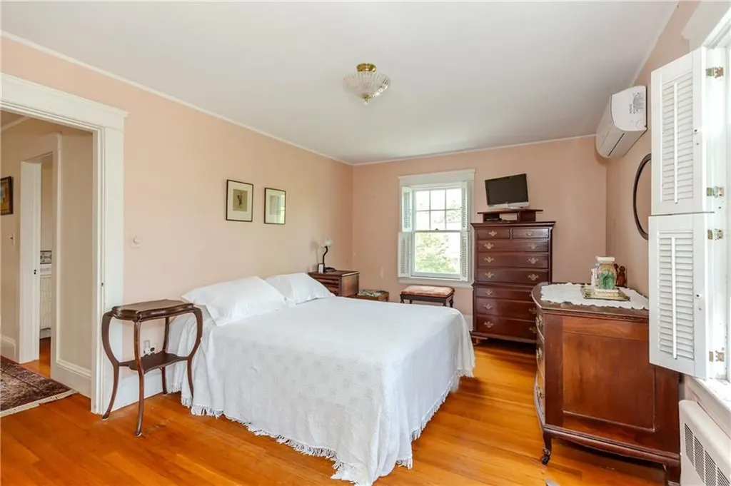 65 Lyndhurst Avenue Providence RI 02908
