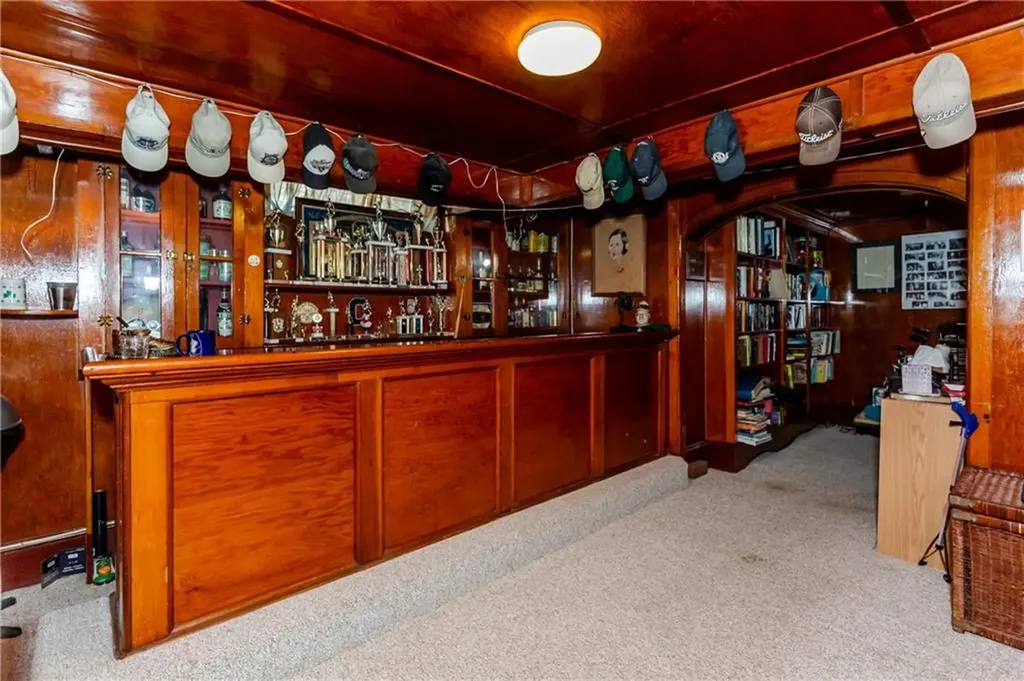 65 Lyndhurst Avenue Providence RI 02908