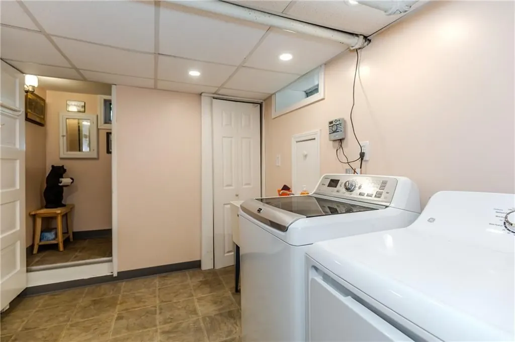 65 Lyndhurst Avenue Providence RI 02908