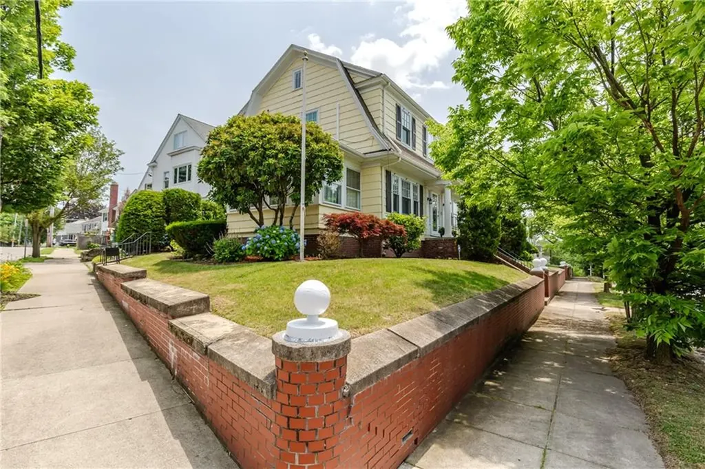 65 Lyndhurst Avenue Providence RI 02908